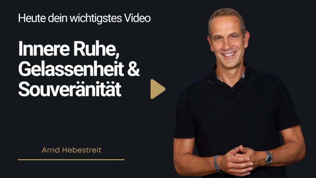 In dieser Vorschau sieht man Arnd Hebestreit, wie er das Video "Innere Ruhe, Gelassenheit & Souveränität" vorstellt. Er ist Mentalcoach in Mülheim an der Ruhr.